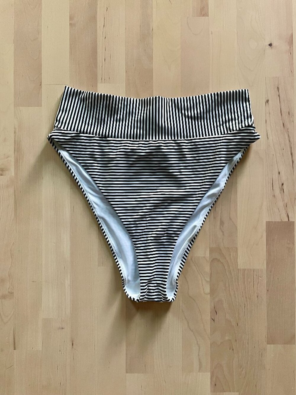 Aerie Women's Black & White Striped High Cut Cheeky Bikini Bottoms size Medium